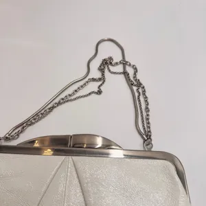 HOBO International Pearl Metallic Leather Frame Clutch Chain Shoulder Bag thumbnail 4
