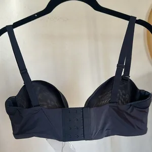 NWT SKIMS Weightless Strapless Bra in Onyx‎ 40C thumbnail 7