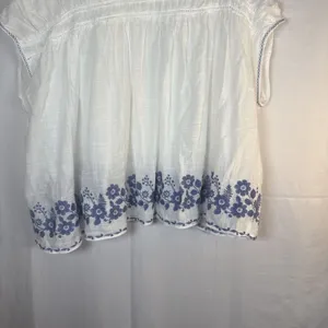 Max Studio London White Floral Sleeveless Top Size Medium NWT thumbnail 13