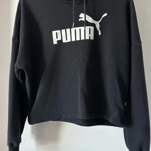 PUMA Women's‎ Black Pullover Sweater thumbnail 1