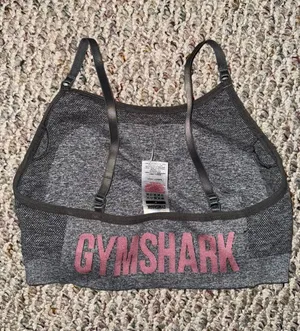 Gymshark Sports Bra thumbnail 1