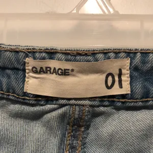 Garage Light Wash Distressed Straight Leg Jeans thumbnail 7