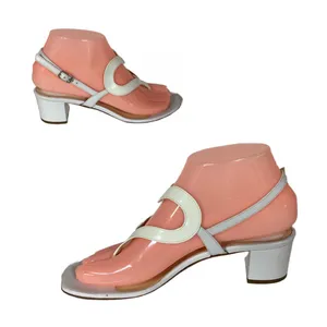 Martin Clay White Patent Leather Heart Theme Block Heel Sandals (36) thumbnail 8