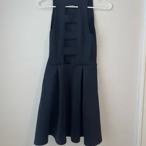 Black Dress thumbnail 3