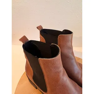 Anthropologie Stompy Chelsea Tan Leather Chunky Heeled Boots Size 40 Spain Made thumbnail 4