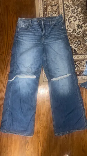 American Eagle Outfitters Jeans thumbnail 1