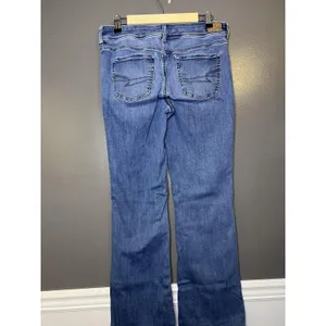 American Eagle Outfitters Kick Boot Jeans Womens 10 Med Wash Blue Bootcut Denim thumbnail 4