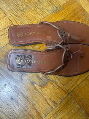 Tory Burch Tiny Miller 10mm Thong Sandals Burnt Cuoio Brown Leather Size 9M thumbnail 3