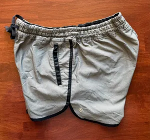 Lululemon Shorts thumbnail 4