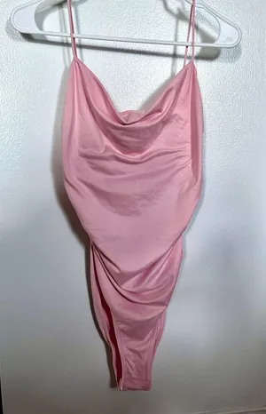 Bodysuit Size M thumbnail 1