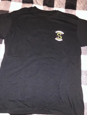 Amazon Riverdale T-shirt thumbnail 3