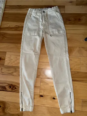 American Eagle Outfitters Cream High-Rise Jeggings with Patch Pockets thumbnail 2