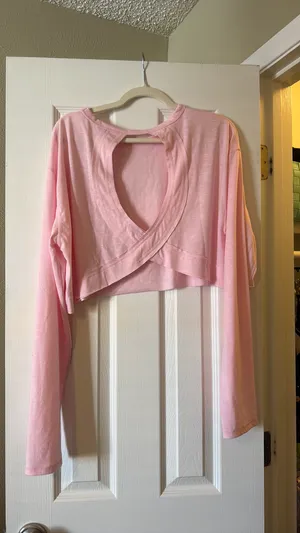 Amazon Workout Long Sleeve Crop thumbnail 2