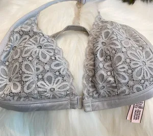 Victoria’s Secret Gray Lace Bralette Size XS thumbnail 8
