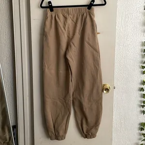 Brandy Melville Sweatpants thumbnail 4
