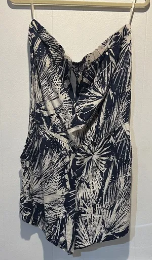 Banana Republic linen romper‎ size 14 white/navy thumbnail 1