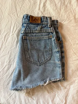 Vintage Lee high-waited denim shorts thumbnail 2