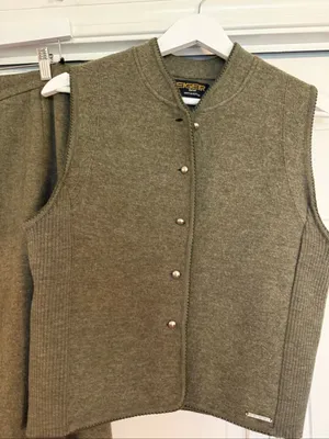 Kurt Geiger vintage 100% wool olive green vest 42/12 thumbnail 4