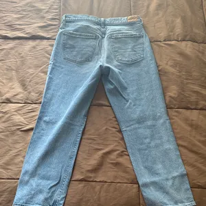 American Eagle Outfitters Super High Rise Ankle Straight Jeans thumbnail 3