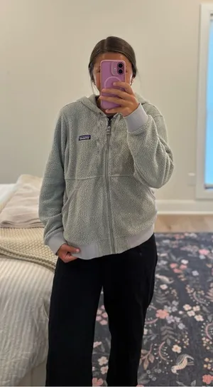 Patagonia hooded Zip Up Sherpa Jacket thumbnail 1