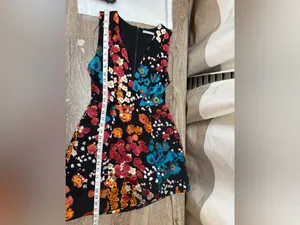 Alice + Olivia Patty V‎ Neck Dress size xs thumbnail 5