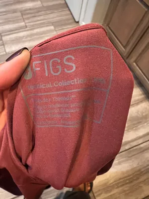 FIGS sz XXL Scrub Top! No :( thumbnail 3