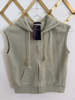 NWT Brandy Melville Light Sage Sleeveless Zip Hoodie Vest XS Small thumbnail 4