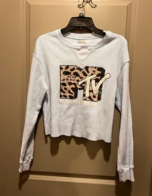 MTV long sleeve cropped shirt thumbnail 1
