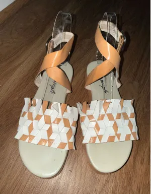 Free People Woven Leather Ankle Strap Platform Sandals Tan White Womens 6 Beach thumbnail 1
