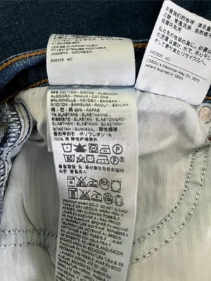 Levi's Dark Indigo 414 Relaxed Straight Jeans thumbnail 3