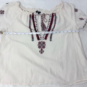 American‎ Eagle Outfitters Cream Embroidered Blouse Size S thumbnail 5