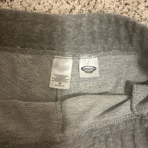 Shorts Size M thumbnail 2