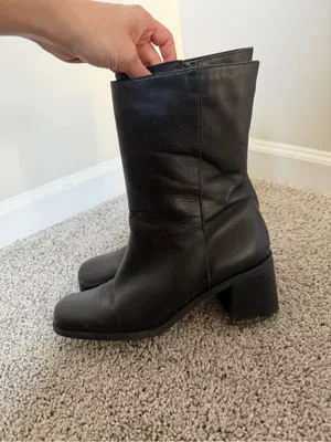G.H. Bass Women's Black Leather Boots Size 8.5 thumbnail 3
