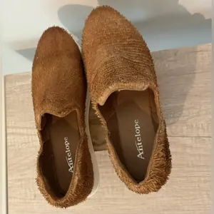 Antelope Comfy Slip On Sneaker Fuzzy Boho Unique Western Artsy Size 37 US 6 thumbnail 6