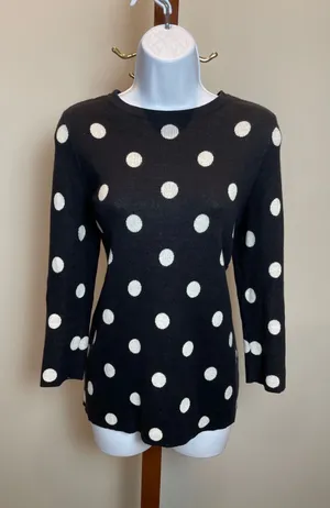 Ann Taylor Factory Sweater Size M Black White Polka Dot Faux Ruffle Shirt Tail thumbnail 1