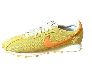Nike Women’s LD 1000 SP University Gold Safety Orange Sneakers HF3227-701 thumbnail 2
