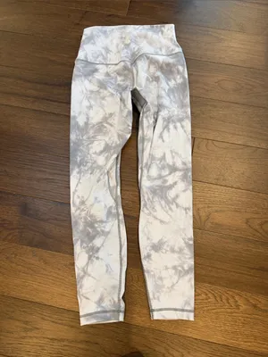 Heynuts High-Waist Tie-Dye Leggings - Medium in Light Gray - C47-004 thumbnail 5