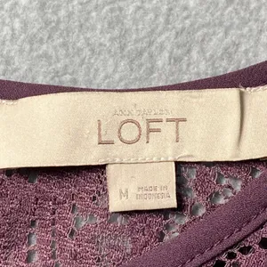 LOFT Lace Top Women Medium Plum Purple Medallion Crochet 3/4 Sleeve Boho EUC‎ thumbnail 4