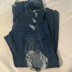 KanCan plus size 3x Austin Mid Rise Skinny Distressed jeans thumbnail 2
