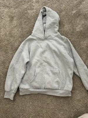 Amazon Sweatshirt thumbnail 1