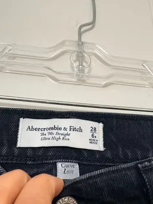 Abercrombie & Fitch Curve Love 90s Straight Ultra High Rise Black Jeans 28 6R thumbnail 3