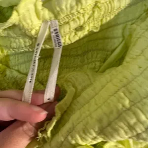 ANTHROPOLOGIE Smocked Gauze Lime Green Ruffled Women's maxi dress thumbnail 7