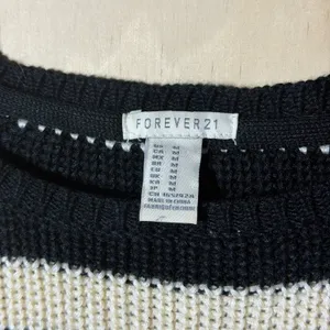 Forever 21 Striped Knit Sweater Black White Crew Neck Long Sleeve Women's M thumbnail 4
