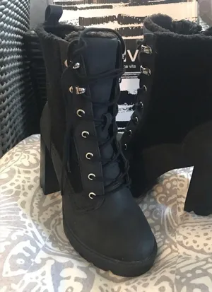 New Dolce Vita Dixy Faux Shearling Trim Heel Platform Boots thumbnail 4