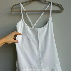 NWT Aerie Maggie White Ruffle Athletic Tennis Dress Built In Shorts Size Small thumbnail 4