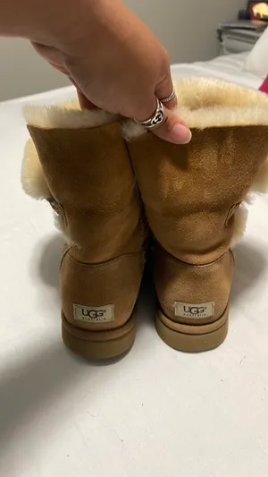 UGG Bailey Button Short Boots thumbnail 3