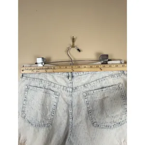 We the Free People Size 34 Jean Shorts Distressed Button-Fly Frayed Hems Hi-Rise thumbnail 13