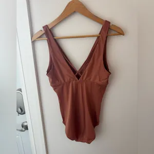 • Aerie • NWOT Sunnie Bodysuit Maeve Size Medium thumbnail 2