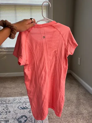 a Lululemon Swiftly tech shirt thumbnail 2