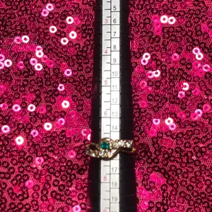 Boutique Womens Ring Size 7 Gold Jewelry Emerald Green Crystal Silver Encrusted Bling Y2K thumbnail 8